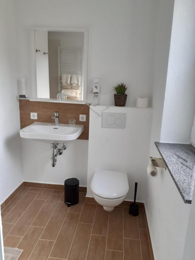 Landgasthof Hotel Lamm Laichingen Buitenkant foto